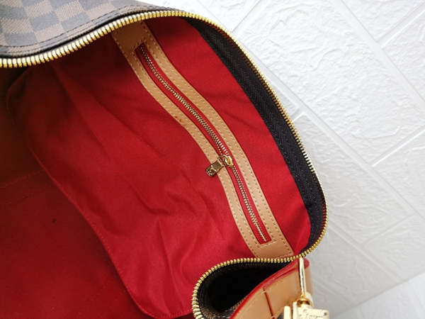 ルイヴィトンバッグ角部分ディテール